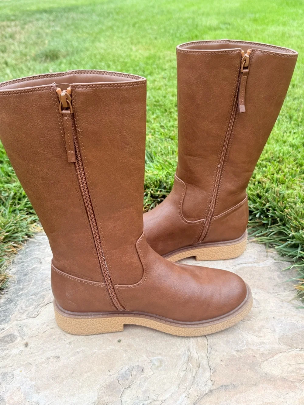 Girl’s Cat & Jack Brown Mid-Calf Zip Casual Boots